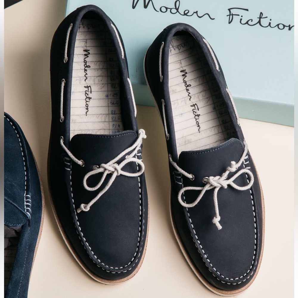 MODERN FICTION TAHOMA
Lightweight Suede Boat MEN S SHOES NAVY COLOR Size 12